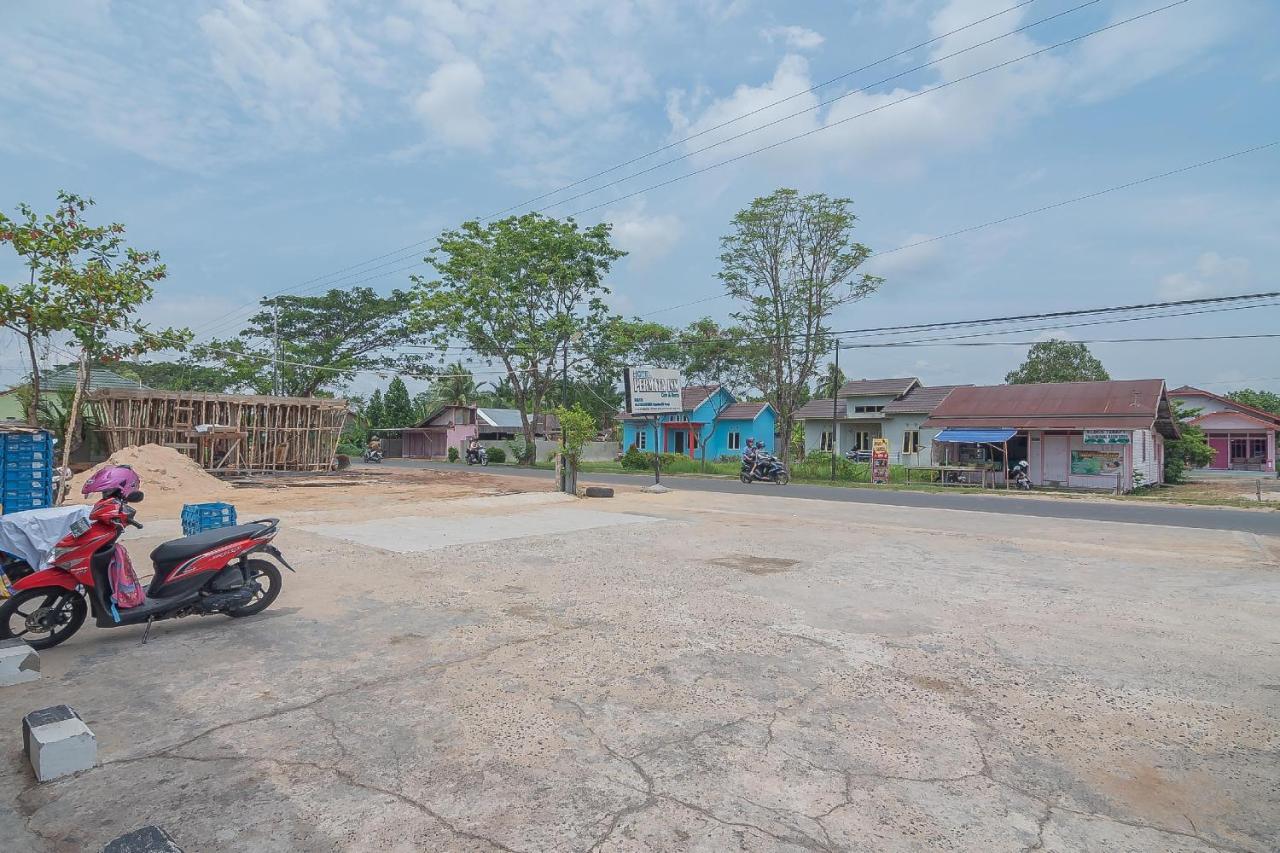 Reddoorz Syariah At Jalan Cilik Riwut Kapuas Hotel Kualakapuas Ngoại thất bức ảnh