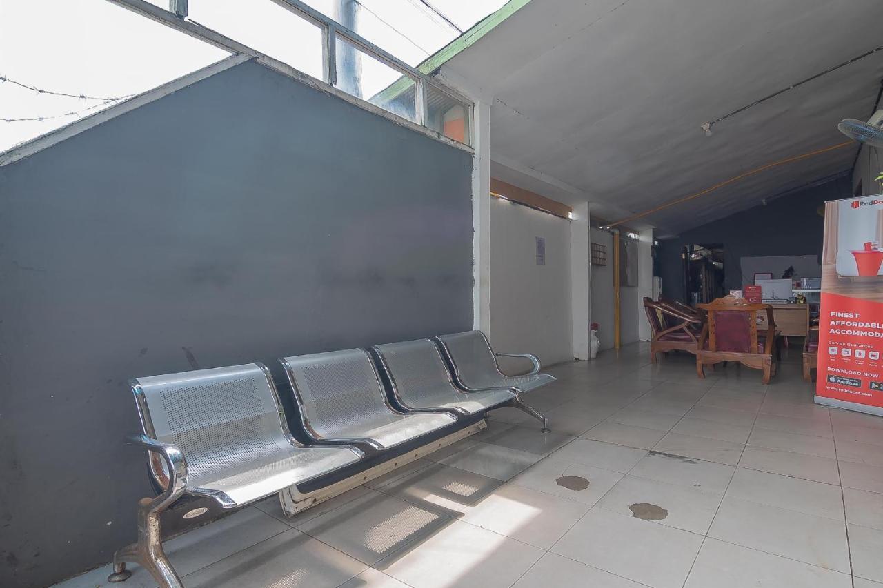 Reddoorz Syariah At Jalan Cilik Riwut Kapuas Hotel Kualakapuas Ngoại thất bức ảnh