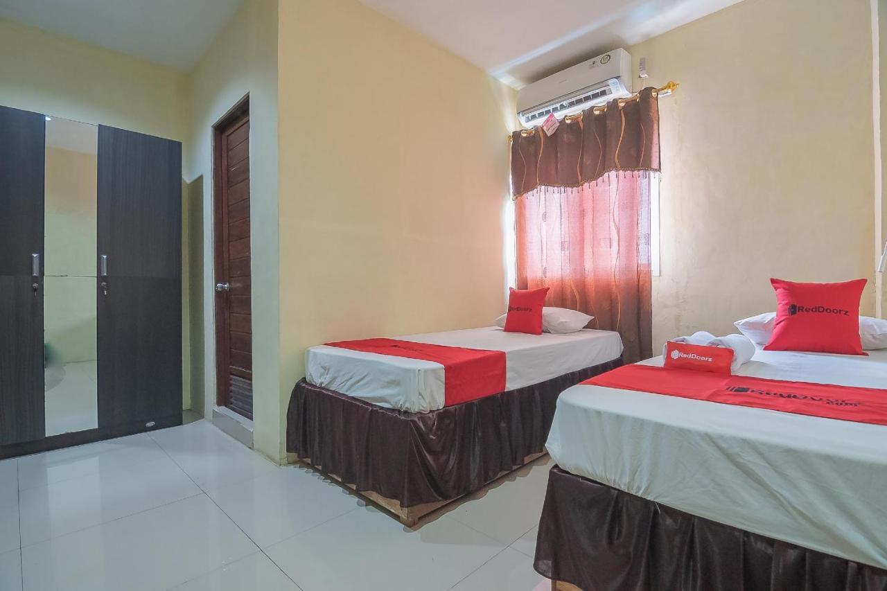 Reddoorz Syariah At Jalan Cilik Riwut Kapuas Hotel Kualakapuas Ngoại thất bức ảnh