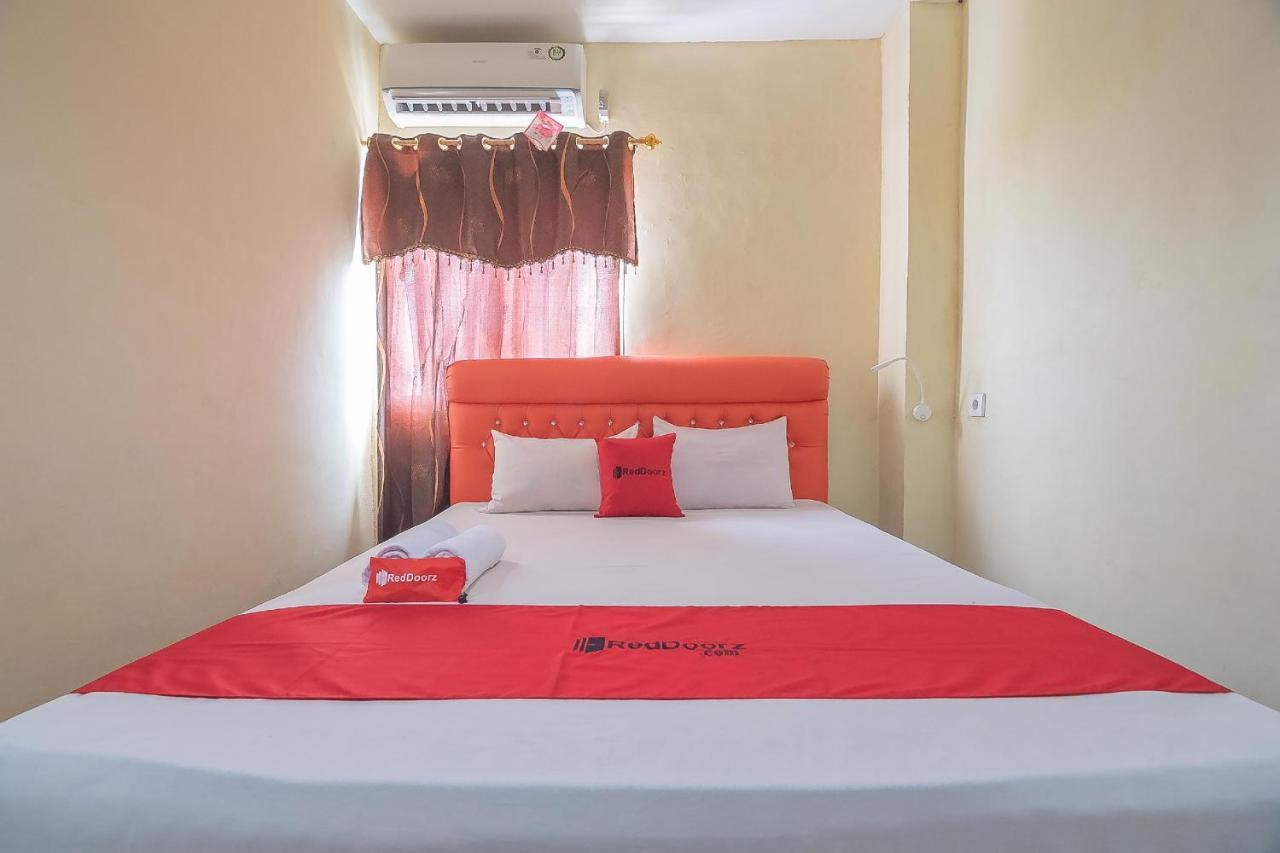 Reddoorz Syariah At Jalan Cilik Riwut Kapuas Hotel Kualakapuas Ngoại thất bức ảnh